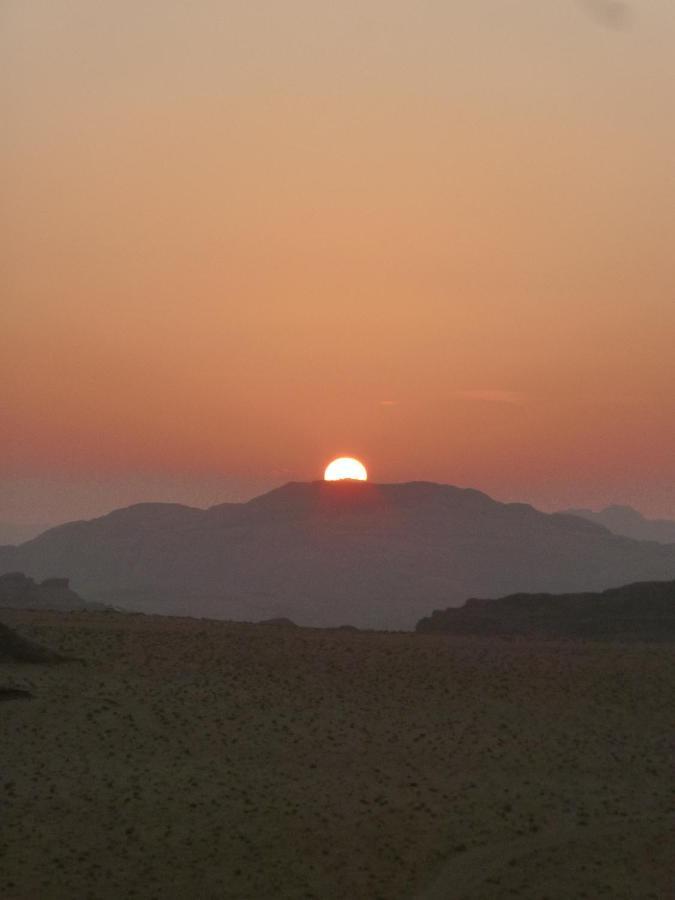 Hotel Sunrise Camp Wadi Rum Exteriér fotografie